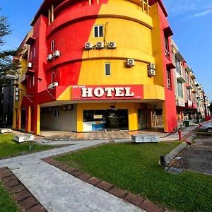 Putra Heights New Wave Hotel